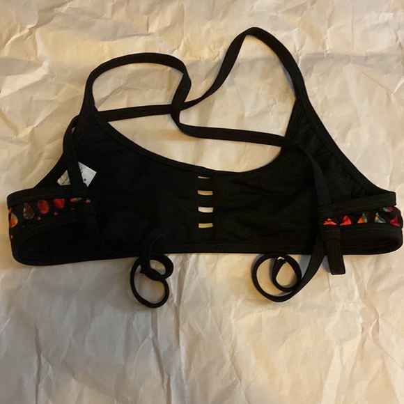 Size Medium Bikini Top - Picture 2 of 2